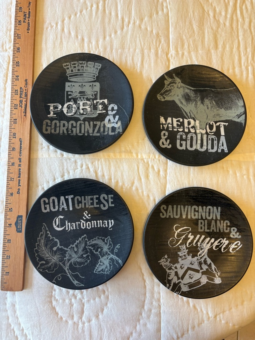 William Somona 7 in Round Serving Plaque - Set 4 Black and White Typography